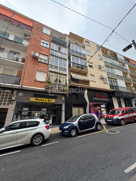 Foto e16deb22-dcab-47e1-9795-fbce0069fa6d. Locale commerciale in avenida de la vera 18 in Centro Ciudad Plasencia