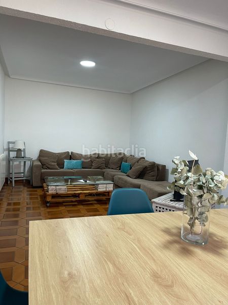 Foto 5a9fa3db-218b-47cf-832c-8d1cffe2676c. Rent flat in calle rey 2 in Centro Ciudad Plasencia