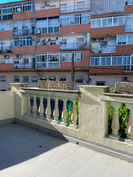 Foto 156d3c85-db8c-4b8f-afe8-243c8dd838a9. Casa amb calefacció aparcament a Los Pinos - El Pilar Plasencia