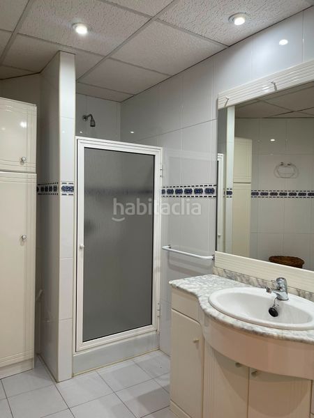 Foto 0fad373d-67f7-4662-b3dc-80cca7d86697. Casa amb xemeneia calefacció aparcament a Los Pinos - El Pilar Plasencia