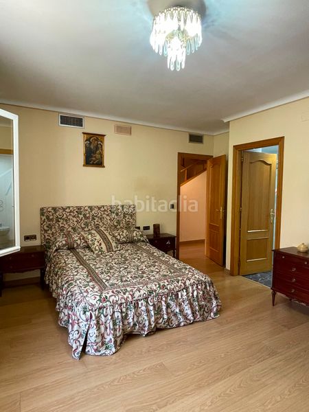 Foto 2b4ce92a-b5f1-4896-9248-302f6b87bdfa. Casa amb xemeneia calefacció aparcament a Los Pinos - El Pilar Plasencia