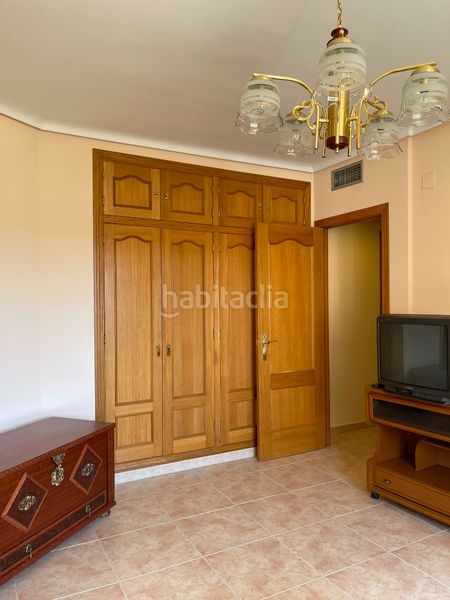 Foto caaba4cd-a227-4fef-9595-c5b59fc37b27. Casa amb xemeneia calefacció aparcament a Los Pinos - El Pilar Plasencia