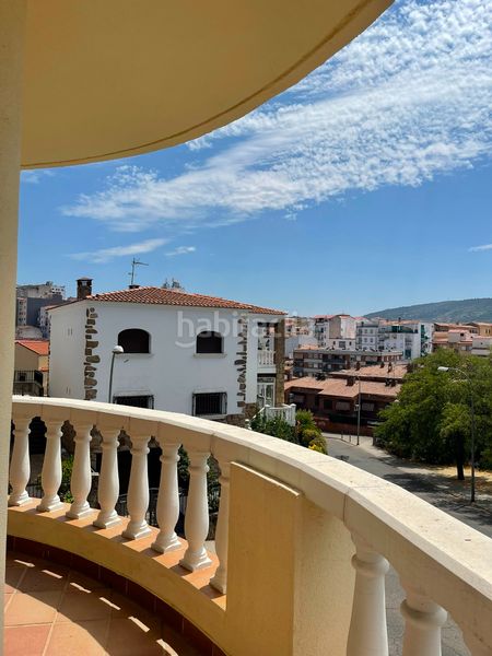Foto da9bfeb3-3723-4008-9815-0ca35f43b407. Casa amb xemeneia calefacció aparcament a Los Pinos - El Pilar Plasencia