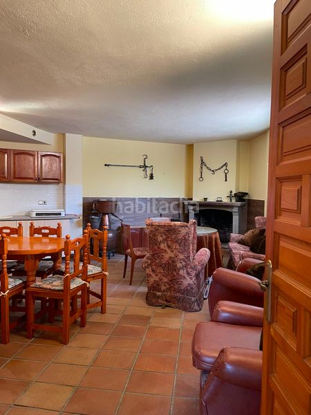Foto ec5e50b3-7c31-4afa-9e93-7b1e834a56d5. Casa amb xemeneia calefacció aparcament a Los Pinos - El Pilar Plasencia