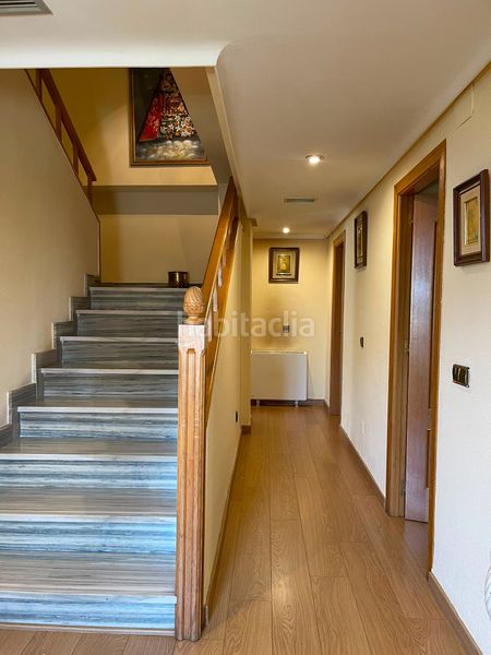 Foto f4dae73f-aa3a-4b25-a127-f55ca3421e5a. Casa amb xemeneia calefacció aparcament a Los Pinos - El Pilar Plasencia