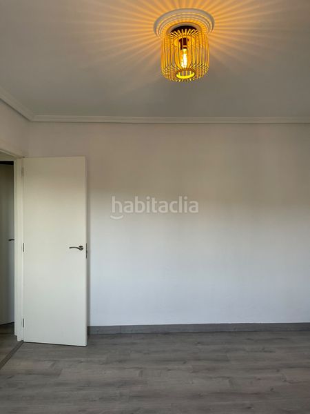 Foto 3b35e7c2-2a6c-4006-92b0-7221912d27b5. Location appartement avec chauffage parking dans Los Pinos - El Pilar Plasencia