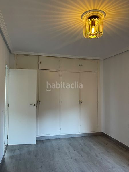 Foto 5ceb9d5d-6c29-4d34-8fc7-8e335aecfe2c. Rent flat with heating parking in Los Pinos - El Pilar Plasencia