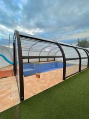 Casa a N/a 25. Chalet con piscina