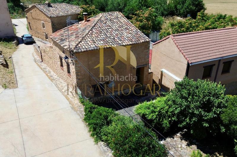 Foto 427847d9-e1f1-434d-9cd9-f771780ddebf. Casa en calle real 22 pradilla: casa de piedra completamente reformada lista para entrar a vivir!! en Prados Redondos