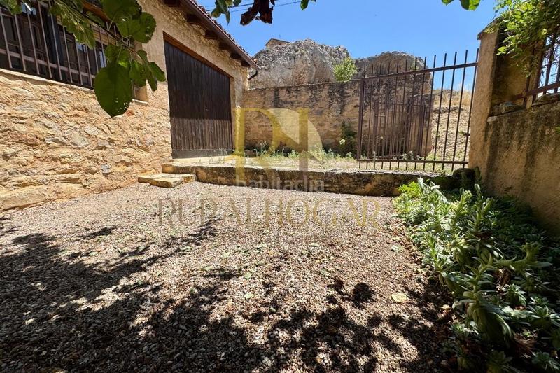 Foto 60587400-c998-4e69-b070-b1529b0ad6b3. Casa en calle real 22 pradilla: casa de piedra completamente reformada lista para entrar a vivir!! en Prados Redondos