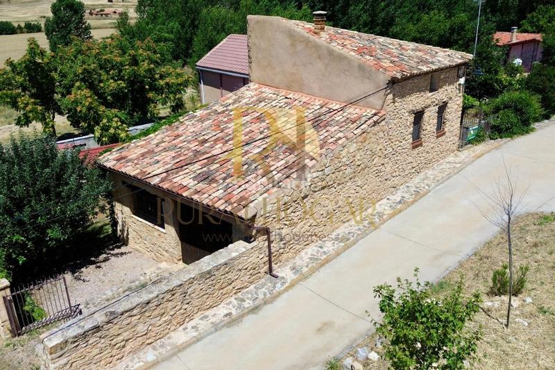 Foto d0aa2524-f6f5-4570-b127-8e7ee8b92989. Casa en calle real 22 pradilla: casa de piedra completamente reformada lista para entrar a vivir!! en Prados Redondos