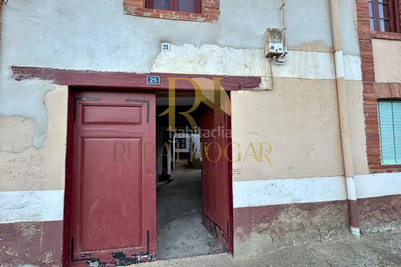 Foto 012ad547-a90c-4267-8eb8-4320a618069a. Casa a calle el cueto 25 a Ardón