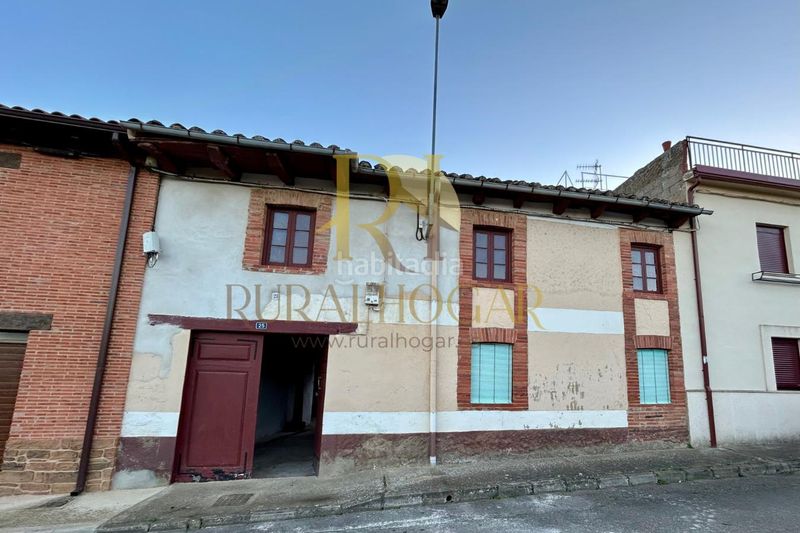 Foto 265c5950-9d39-4126-bb2f-be3859ec4e8c. Casa a calle el cueto 25 a Ardón