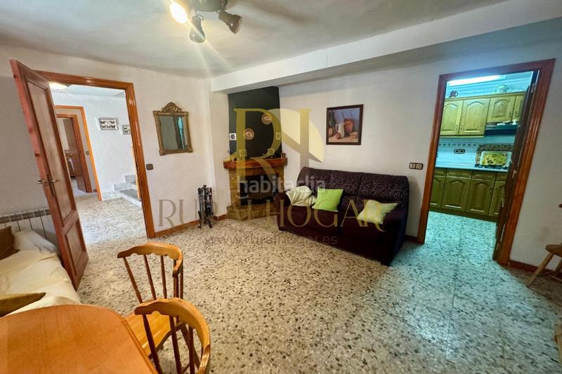 Foto 9abd10a5-8905-4b88-ad84-edb9ee2d1724. Casa a calle fuente 12 a Prados Redondos