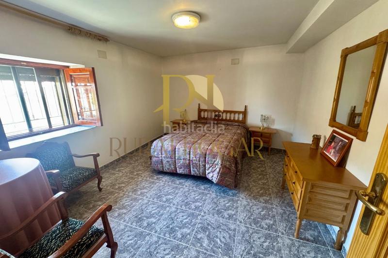 Foto a9ba9aa5-25b0-4289-b00b-b40e23cba3f5. Casa a calle fuente 12 a Prados Redondos