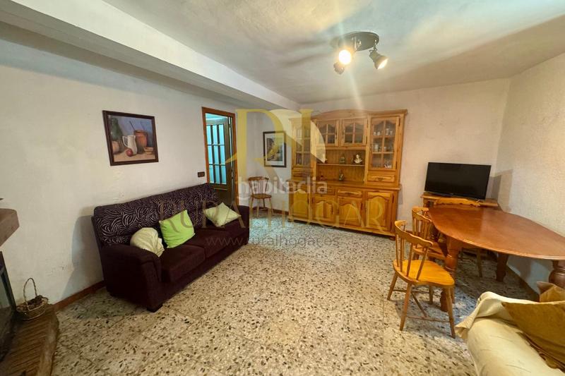 Foto e05f5200-9805-49b7-a536-8e47a1fb0e7c. Casa a calle fuente 12 a Prados Redondos