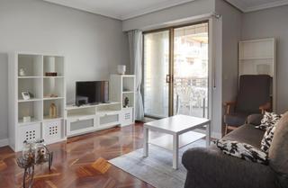 Affitto Piccolo appartamento  Mandabidea kalea. Apartamento de dos habitaciones