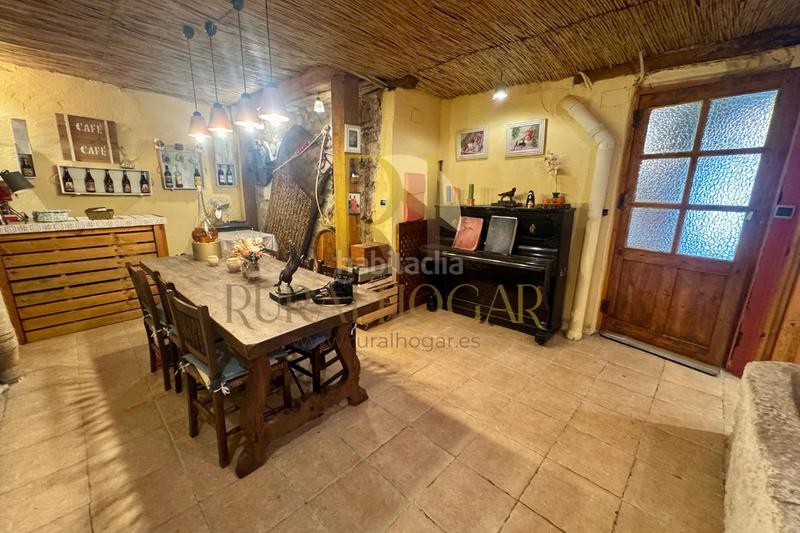 Foto 4562520d-0aa3-4f04-bd6d-366b8a2a6cd2. Casa a calle de la vega 7 a Maranchón