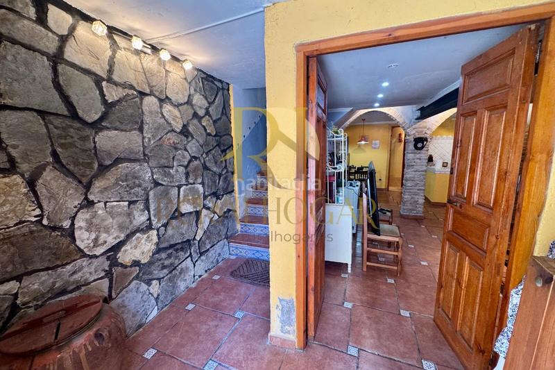 Foto f6dd3862-c75d-4246-9147-ae4a8894166e. Casa a calle de la vega 7 a Maranchón