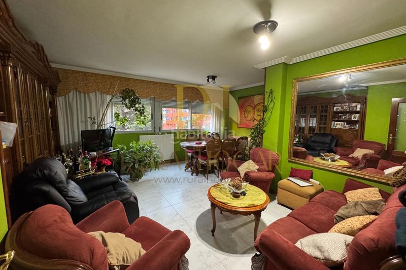 Foto e70c3f1e-1dfc-4d94-babc-1c59f5f6ab41. Etagenwohnung mit heizung parking in Las Eras de Renueva León