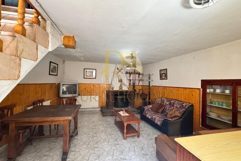 Foto 17fbea6c-8f07-4fab-814d-d65fc38d9c90. Casa in calle barrero 3 in Páramo del Sil