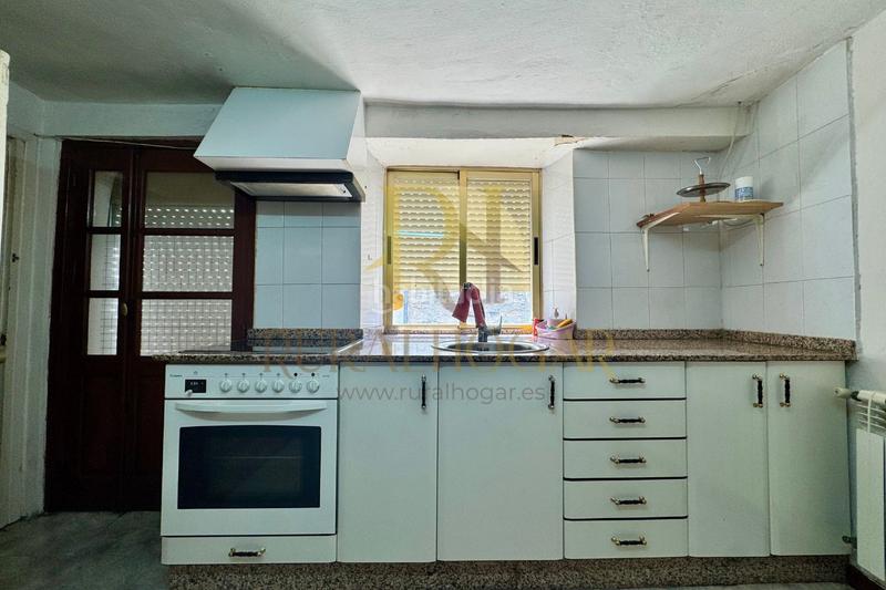 Foto 784b7c66-919c-443e-8226-acd34399b0d3. Casa in calle barrero 3 in Páramo del Sil