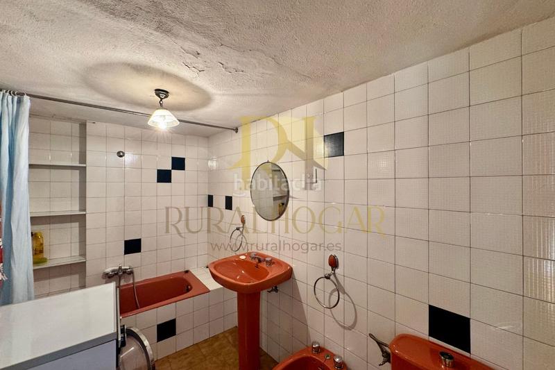 Foto 79413584-a4a4-4c39-b5ee-f5916ae56ec7. Casa in calle barrero 3 in Páramo del Sil