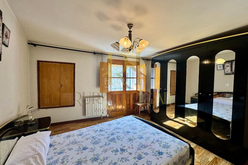 Foto a9c6cfef-b6dd-4b53-bd4e-153066632ede. Casa in calle barrero 3 in Páramo del Sil