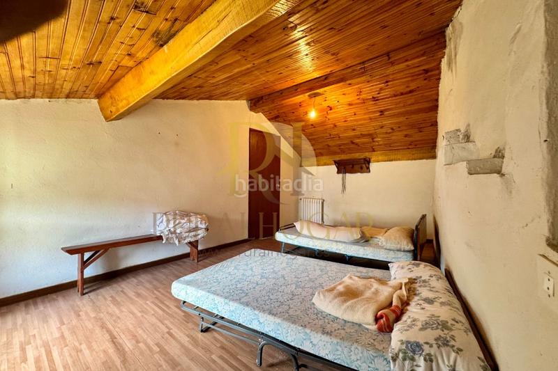 Foto b3743ca1-ae6d-4e41-afdf-3cf158ebfc84. Casa in calle barrero 3 in Páramo del Sil