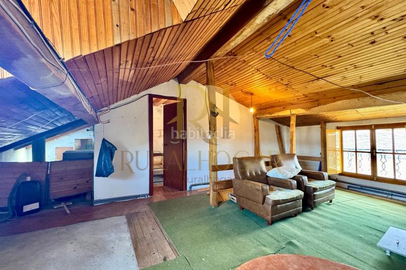 Foto b76ba080-7524-42bc-9989-0f5729a5fc98. Casa in calle barrero 3 in Páramo del Sil