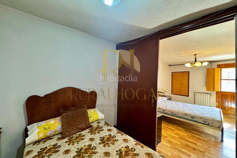 Foto d7aa575d-b976-4962-a964-7b4eec128422. Casa in calle barrero 3 in Páramo del Sil