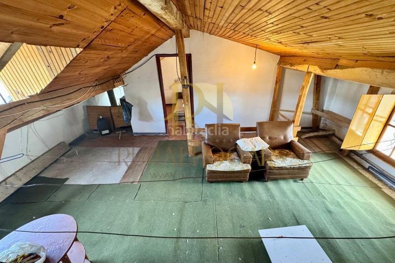 Foto f08893da-bc72-4dd3-a0e3-97c28f9fc5d7. Casa in calle barrero 3 in Páramo del Sil