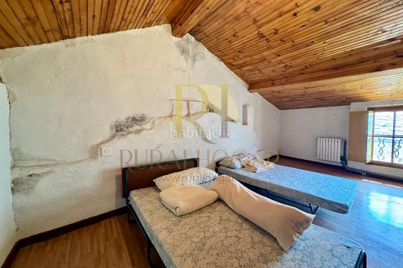 Foto f13cfaaf-d83a-4062-be25-7f1be36eed58. Casa in calle barrero 3 in Páramo del Sil