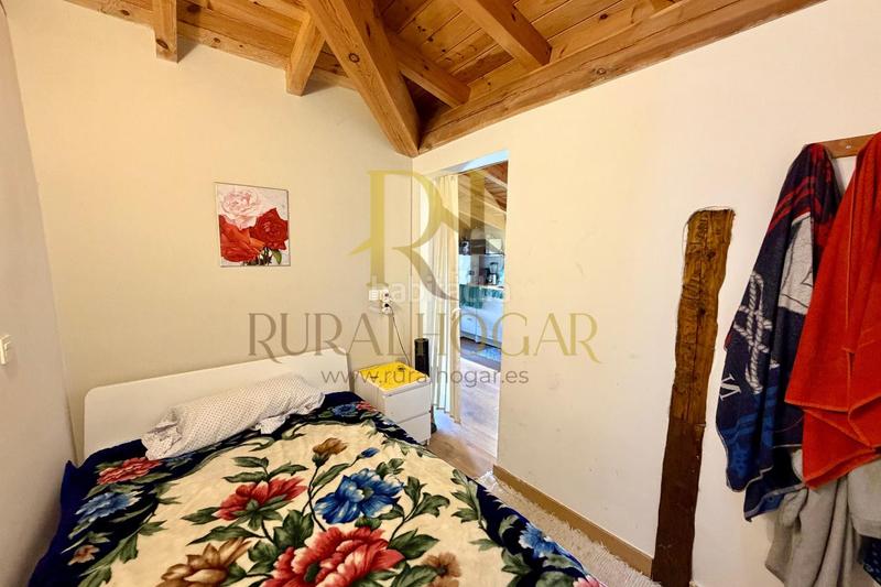 Foto 07ab7d04-713b-48a8-8cbd-a656a9acf0dd. Edifici a calle quemadales 5 a Molina de Aragón