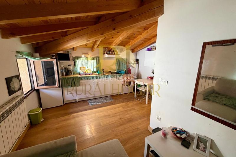 Foto 505b7f7b-9d40-40bd-8b77-c51d39b872d2. Edifici a calle quemadales 5 a Molina de Aragón