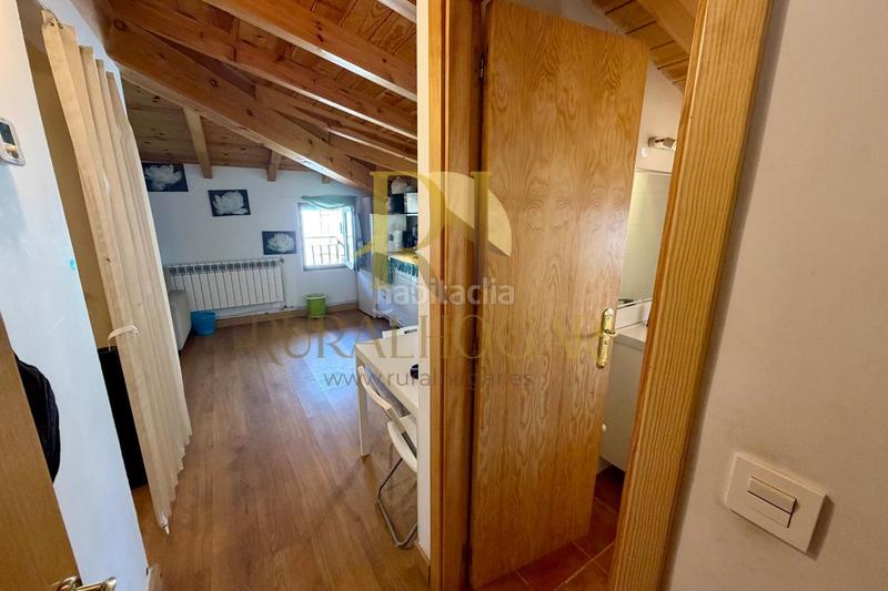 Foto d19e2cf1-9cb5-4021-8156-a06cac27eca9. Edifici a calle quemadales 5 a Molina de Aragón