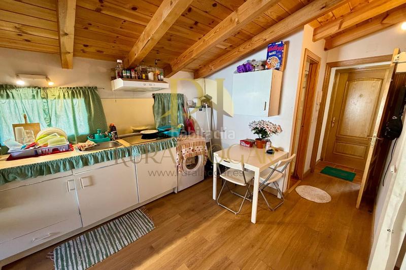 Foto debff9d5-2904-4cde-b4ca-f03b3373869d. Edifici a calle quemadales 5 a Molina de Aragón