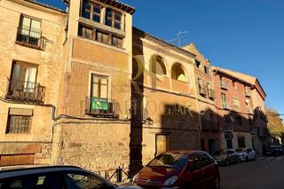 Haus  Paseo los adarves 1. Molina de aragón: casa con tejado y forjados completamente nuevo