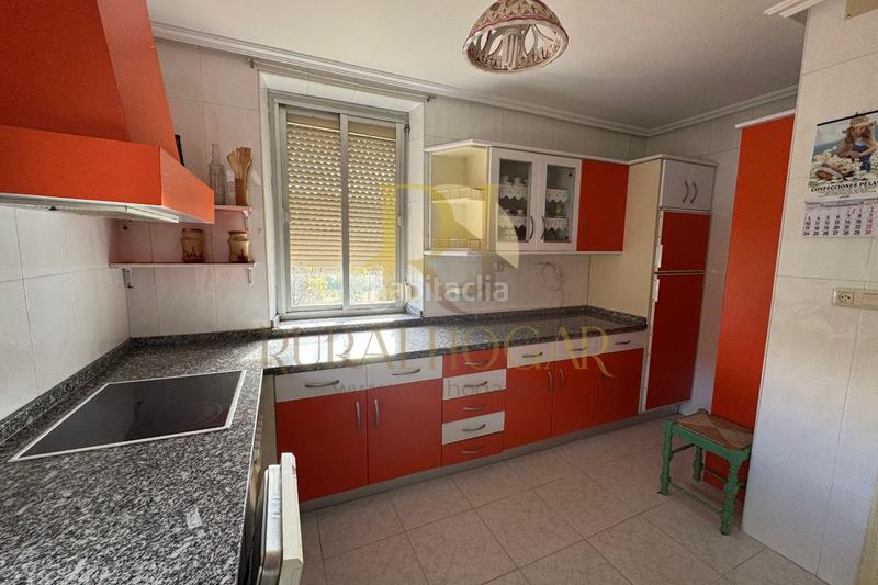 Foto 6ede504a-c03e-485d-a79b-8fbd7db1b764. Casa con camino riscaldamento parcheggio in Armunia León