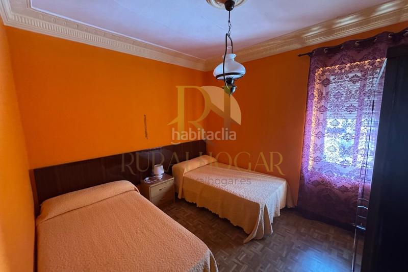 Foto d76a78a4-dcb4-49a0-ac2f-27e1bd05186e. Casa con camino riscaldamento parcheggio in Armunia León