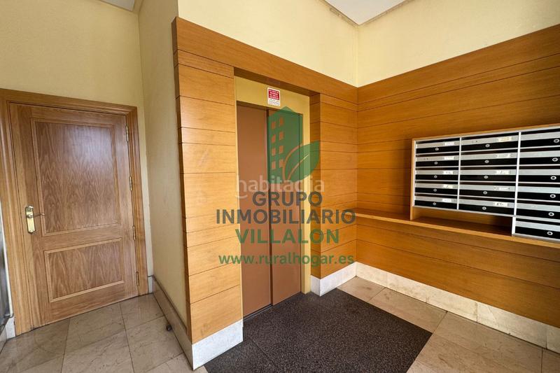 Foto 551c2ab4-afa0-479a-9f29-cd3c4f015ab3. Piso magnífico piso exterior en una ubicación inmejorable, justo frente a la policía de san andrés del rabanedo. en Trobajo del camino