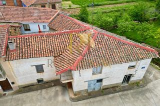 Casa  Calle grande. Castrillo de la valduerna: casa de piedra con chimenea!!