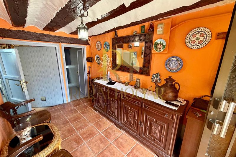 Foto 5fdecd81-d012-4ea5-946c-67b135ff70a8. Casa amb calefacció a Traíd