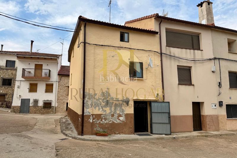 Foto d645c25d-b43a-4efa-8446-907bdf63c1a8. Casa amb calefacció a Traíd