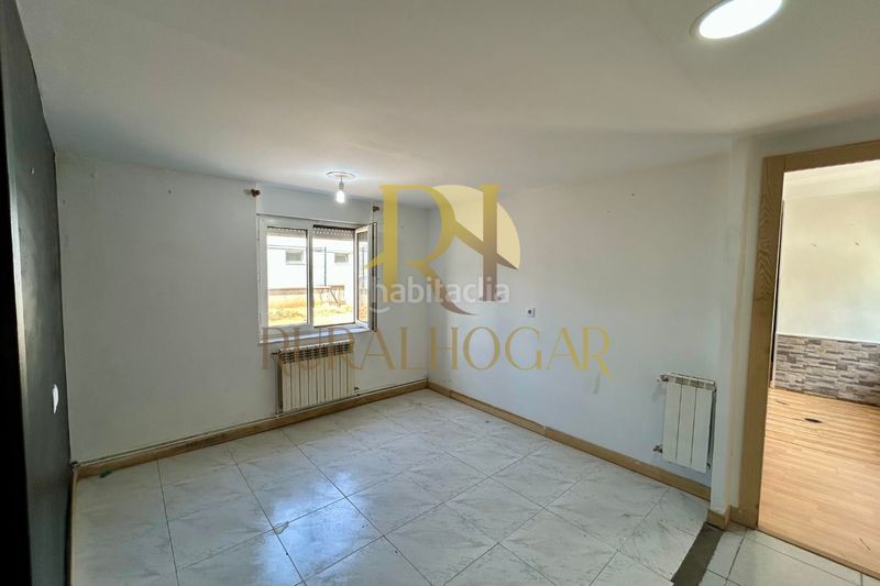 Foto 817b7581-0bac-4414-9aed-68cc2a53c525. Casa amb calefacció a Bustillo del Páramo