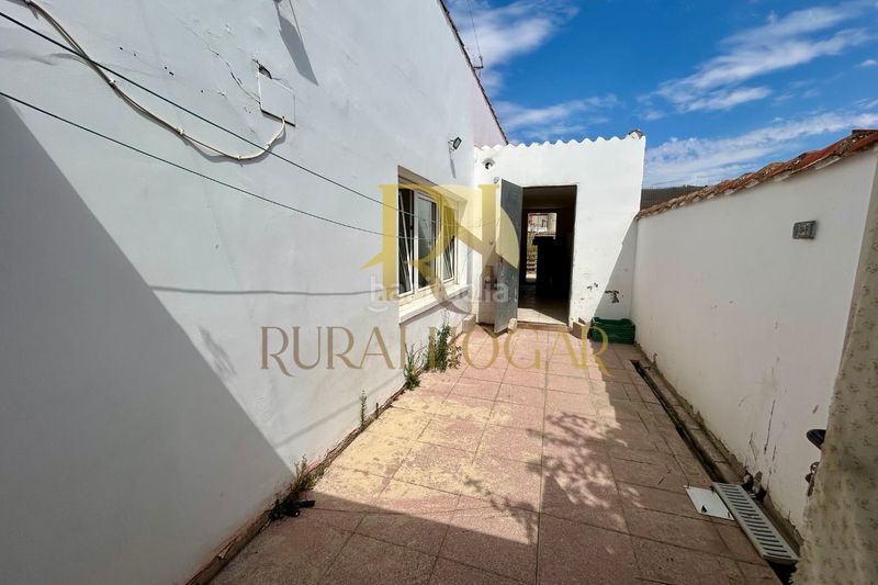 Foto b7e02891-0be9-41f2-ac44-20525f63c892. Casa amb calefacció a Bustillo del Páramo