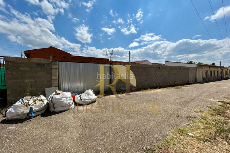 Foto b96b6deb-50fd-483f-a40f-415e55163edb. Casa amb calefacció a Bustillo del Páramo