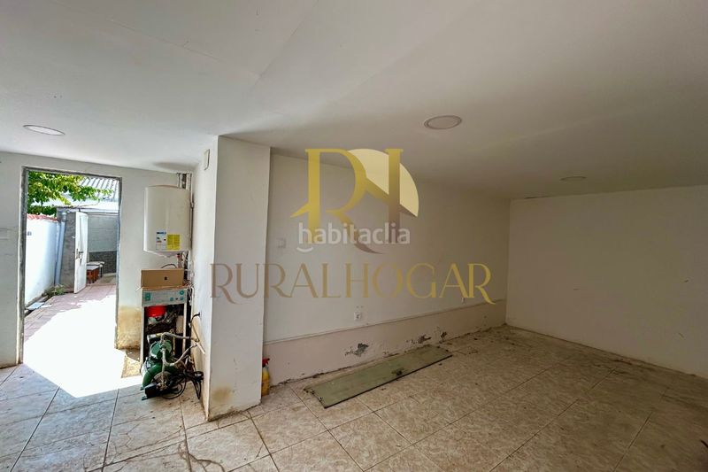 Foto ff697b1e-791a-48e6-81e2-f95852015f01. Casa amb calefacció a Bustillo del Páramo