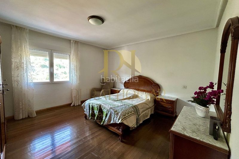 Foto 0a7ea2fb-ca8a-446e-9abd-52f0d29a0a20. Casa a calle fonfría 4 a Torre del Bierzo