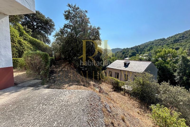 Foto 6d0b909f-202b-4735-b32b-a09e008f3520. Casa a calle fonfría 4 a Torre del Bierzo